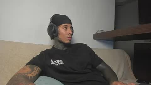 Snapshot of kendrik_brown chatting on 08.02.26 kendrick brown online show from 08.02.26