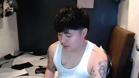 Snapshot of kenhotline911 chatting on 11.22.25 ken online show from 11.22.25