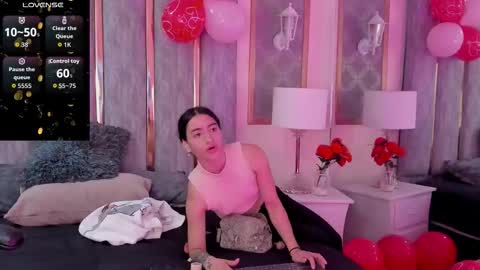 keniavelvet  online show from 02.17.26