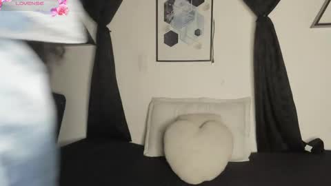 KENTHA  online show from 02.24.26