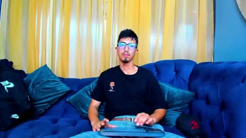 Keny Romero online show from 07.18.26
