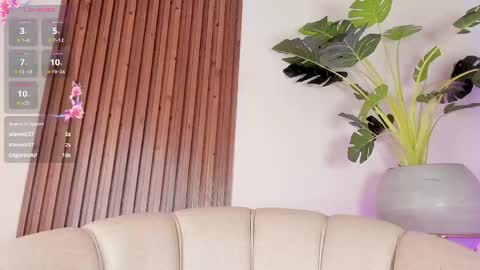 Snapshot of kenykitty chatting on 04.29.26 Keny Kitty Onlyfans Kenayfoxx online show from 04.29.26