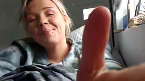 Kenzie online show from 07.08.26