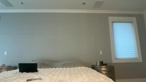 kenziesmithh online show from 11.20.25