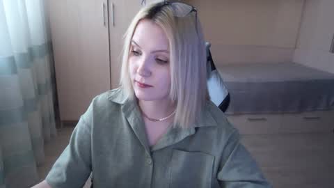 Evelyn online show from 07.08.26