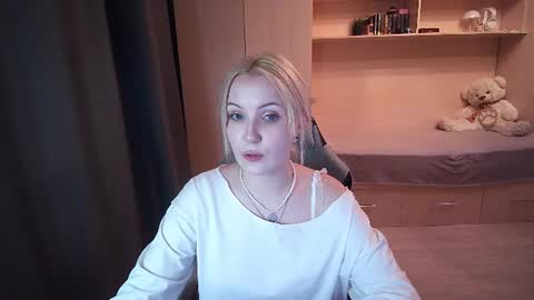 Evelyn online show from 07.17.26