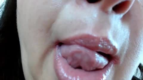 K E R L Y online show from 03.01.25