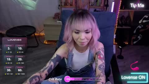 Snapshot of kerry_kirk chatting on 11.13.25 Kerry online show from 11.13.25