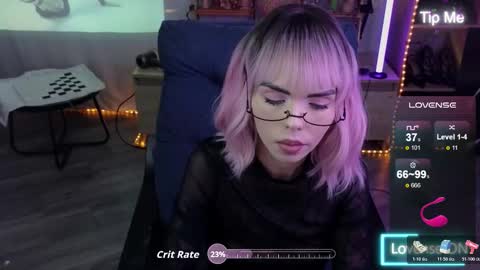 Snapshot of kerry_kirk chatting on 11.14.25 Kerry online show from 11.14.25