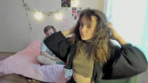 Snapshot of kesh_mne chatting on 04.28.26 kesh_mne online show from 04.28.26