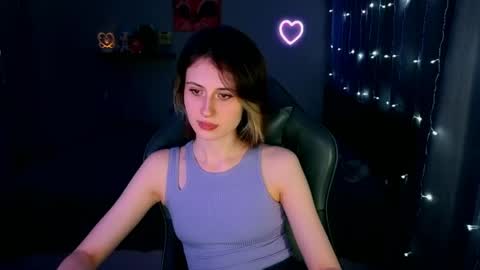 Snapshot of keti_moon chatting on 03.28.26 Keti 3 online show from 03.28.26