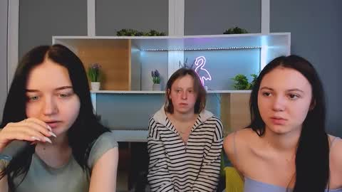 keuli_li online show from 02.08.26