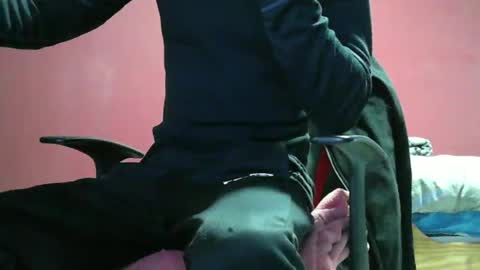 Snapshot of kev19922 chatting on 12.25.24 kev19922 online show from 12.25.24