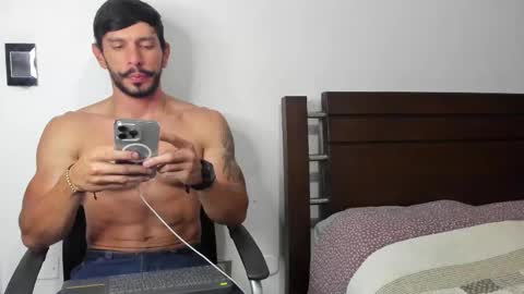 kevin_malone22 online show from 11.12.25