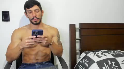 kevin_malone22 online show from 04.14.26