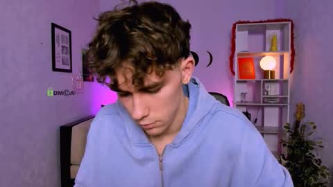 Snapshot of kevin_nix_ chatting on 02.04.26 kevin_nix_ online show from 02.04.26