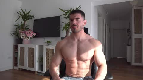 Snapshot of kevinandresxx chatting on 02.12.25 Kevin online show from 02.12.25