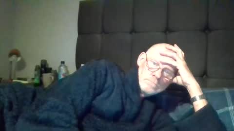 kevlooking4sez online show from 06.11.26