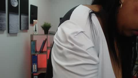 Keyla  online show from 01.06.25