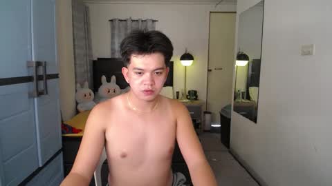 Arch online show from 04.21.26