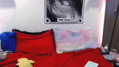 Snapshot of khaleesy13 chatting on 11.24.25 khaleesy online show from 11.24.25