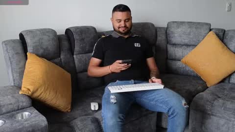 Snapshot of khalidferrer chatting on 03.06.25 khalid ferrer online show from 03.06.25