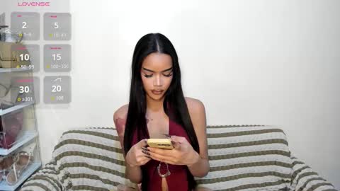 Snapshot of khalifafoxxxx chatting on 11.17.25 khalifa online show from 11.17.25