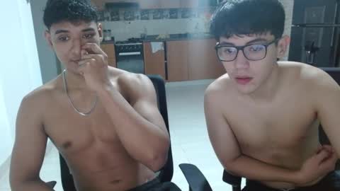 Snapshot of khan_nn chatting on 11.11.25 Khan Belic online show from 11.11.25