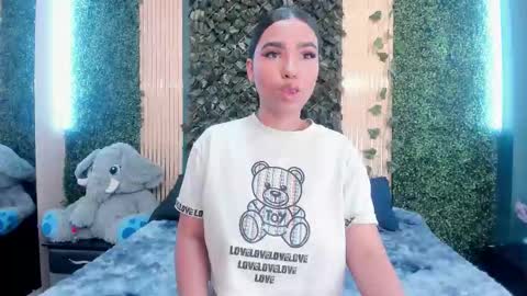 khateandersson online show from 12.22.25