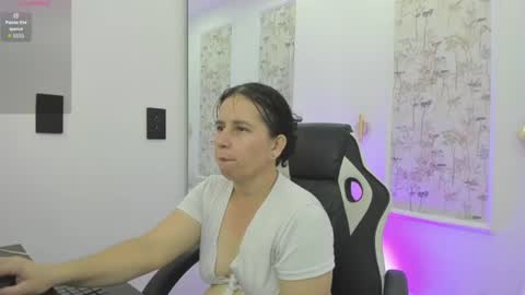 Snapshot of khatrina_shirley chatting on 07.10.26 K A T H R I N A online show from 07.10.26