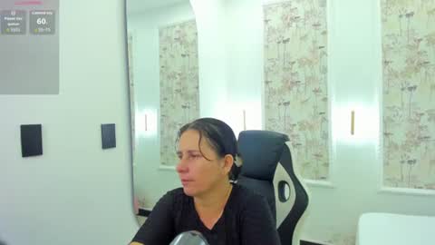 Snapshot of khatrina_shirley chatting on 07.16.26 K A T H R I N A online show from 07.16.26