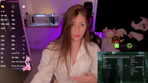 Snapshot of khionebesset chatting on 01.09.25 Khi. online show from 01.09.25