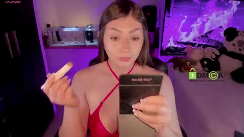 Snapshot of khionebesset chatting on 01.16.25 Khi. online show from 01.16.25