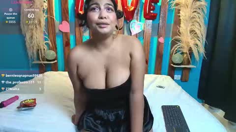 Snapshot of khloe_queen_ chatting on 02.19.26 KHLOE online show from 02.19.26