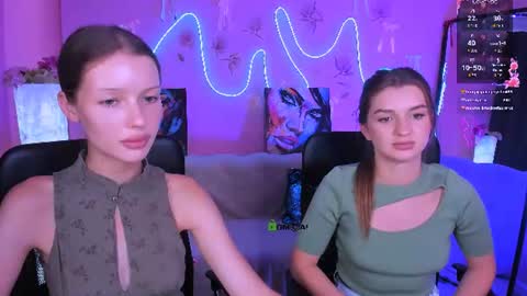 Snapshot of khloebeauty chatting on 07.28.26 khloebeauty online show from 07.28.26