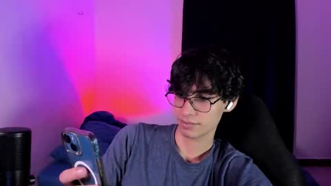 khozler_ online show from 11.16.25