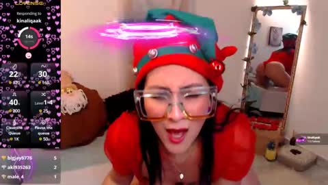 Snapshot of kiara_bermont chatting on 12.24.24 Kiara Bermont online show from 12.24.24
