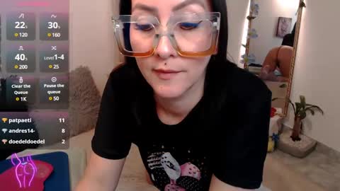 Snapshot of kiara_bermont chatting on 03.07.25 Kiara Bermont online show from 03.07.25