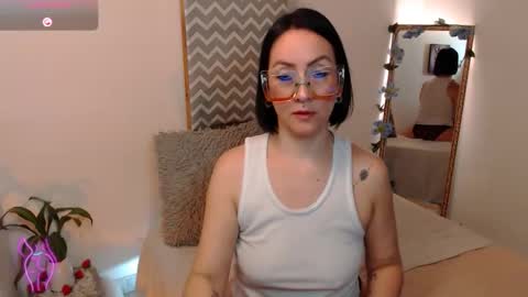 Snapshot of kiara_bermont chatting on 10.04.25 Kiara Bermont online show from 10.04.25