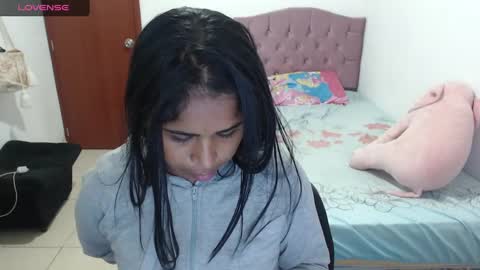 Kiara online show from 01.05.25