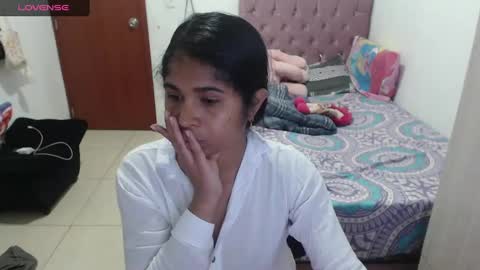 Kiara online show from 03.06.25