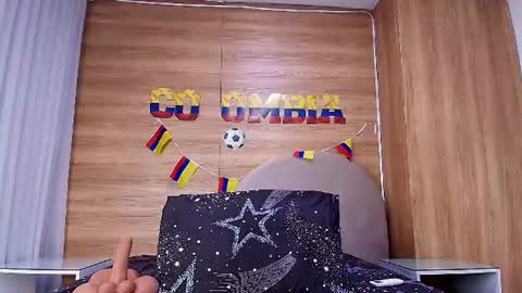 kiaralopez_ online show from 07.16.26