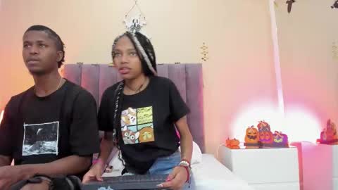 Snapshot of kiarasimons_ chatting on 10.30.25 Sara Palacios online show from 10.30.25