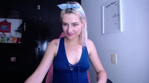 Anna Sophia online show from 01.02.25