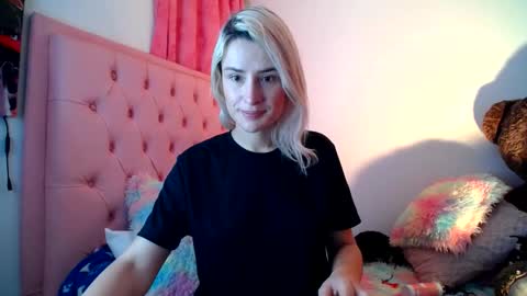 Anna Sophia online show from 01.25.25