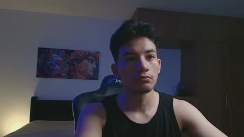 Snapshot of kikeruiz_19 chatting on 10.27.25 kikeruiz 19 online show from 10.27.25