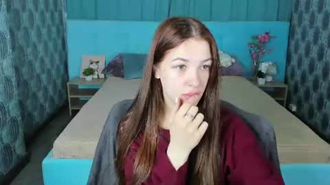 Kiki online show from 07.15.26
