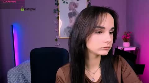 Snapshot of kiki_yourlove chatting on 10.20.25 Kira online show from 10.20.25