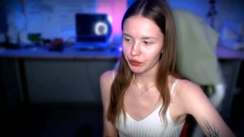 Snapshot of kikies_ chatting on 12.04.24 Mika and Miranda online show from 12.04.24