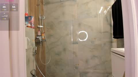 KikkoLee online show from 04.02.26